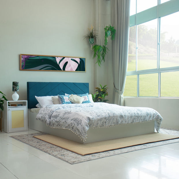 Mudra Queen Bed – Leatherette Upholstered Bed with Box Storage – DF2H