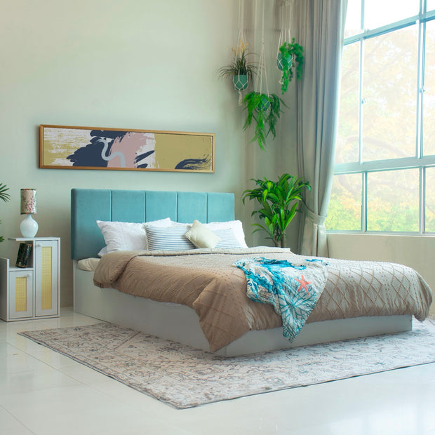 سرير يانترا كوين - مُنجّد بالجلد الصناعي مع صندوق تخزين