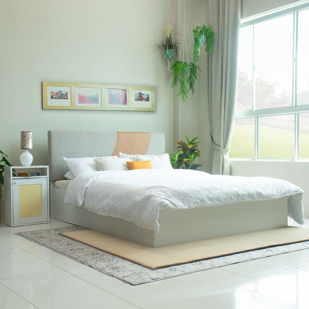 سرير أشتانجا كوين - تنجيد جلدي صناعي مع صندوق تخزين